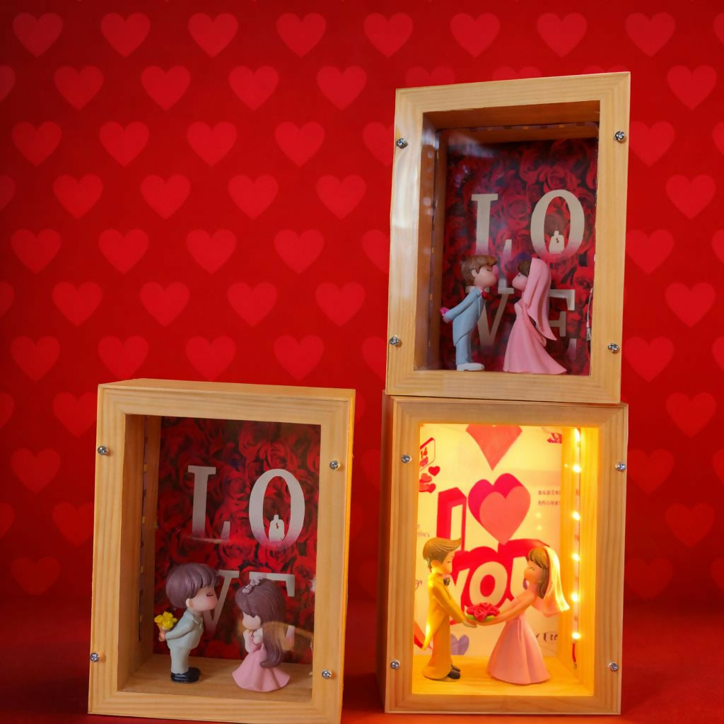 Wooden Couple Shadow Box Lamp for Bedroom, Table & Gift Decor