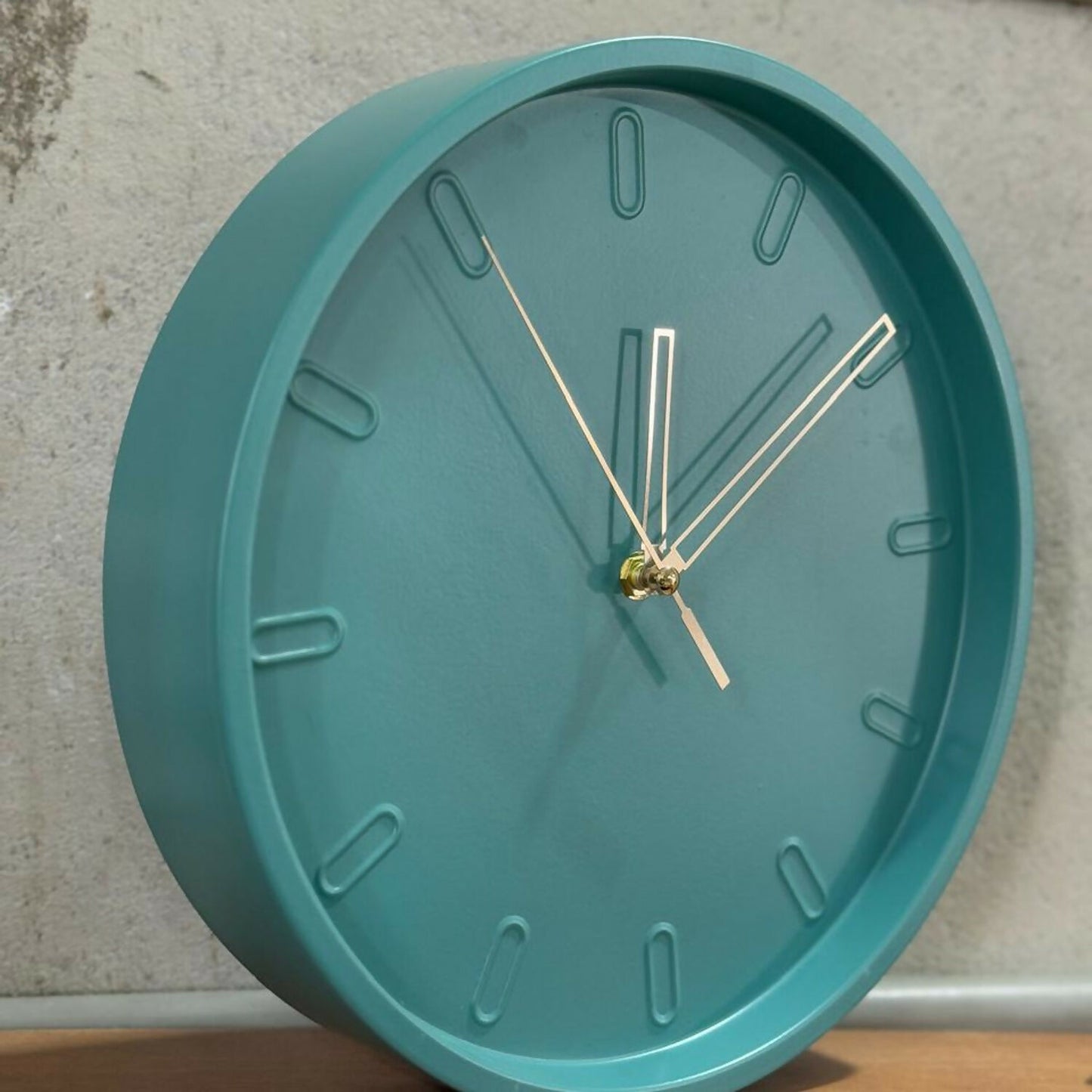 Modern Teal Wall Clock with Silent Sweep Movement – Round Decorative Wall Clock with Golden Hands, Stylish Minimalist Design, Battery Operated, Perfect for Home & Office Wall Décor (12 Inch)