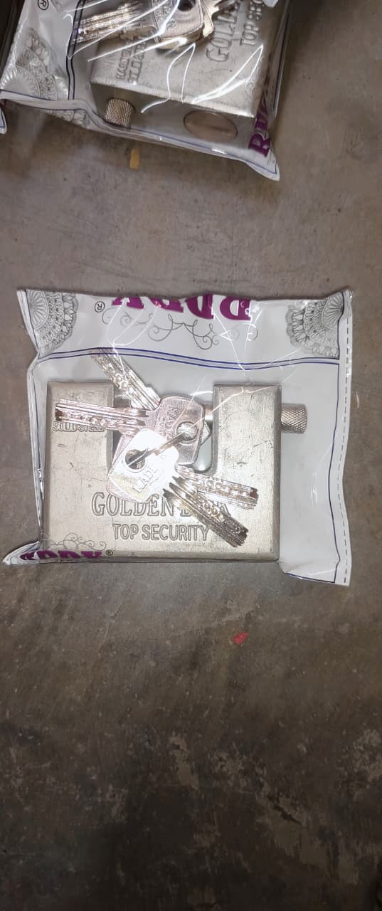 Five keys included with stainless steel padlock