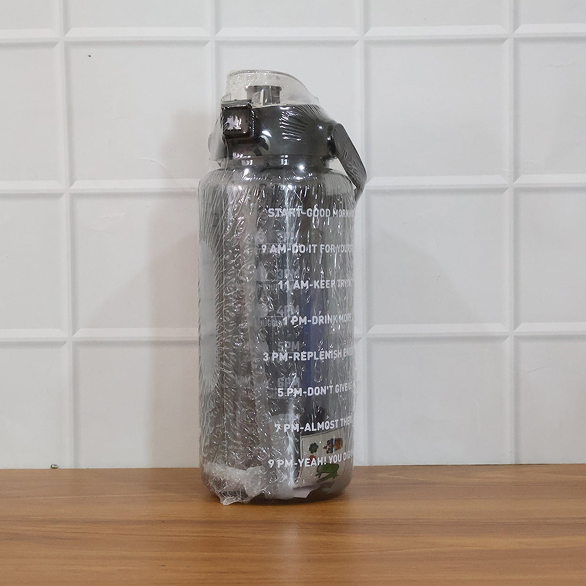 21239_3in1_plastic_motivational_water_bottle raw-camera