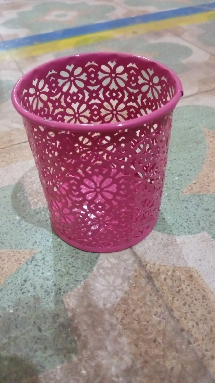 पेन होल्डर ऑफिस डेस्क मेटल मेश पेन स्टैंड (1 पीस)