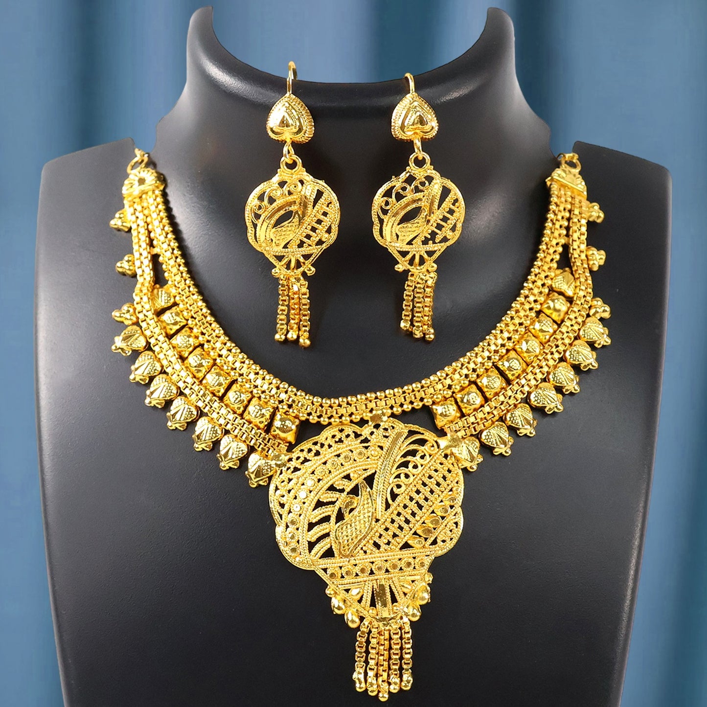 Gorgeous Necklace With Earrings Set Women & Girls (2Pc)