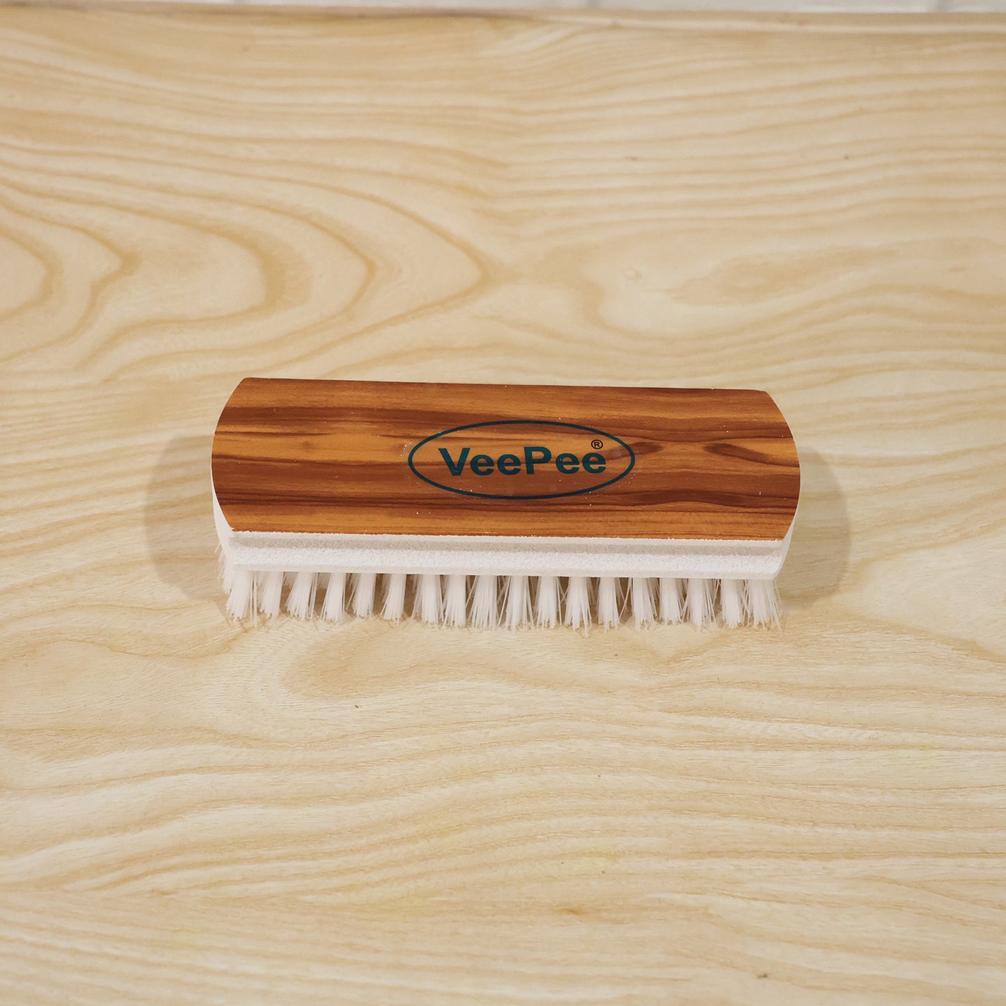 VeePee Heavy-Duty Cloth Washing Brush handle detail