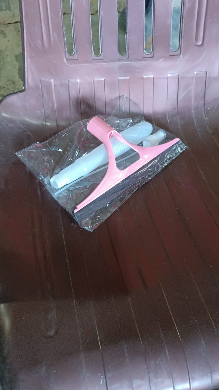 0620 હોમ પ્રેક્ટિકલ વોશિંગ બ્રશ મેજિક સ્પ્રે ટાઈપ ક્લિનિંગ બ્રશ વિથ સ્પ્રે બોટલ, ગ્લાસ વાઈપર વિન્ડો ક્લીન શેવ ગ્લાસ સ્પોન્જ કાર વિન્ડો ક્લિનિંગ (1 પીસી)