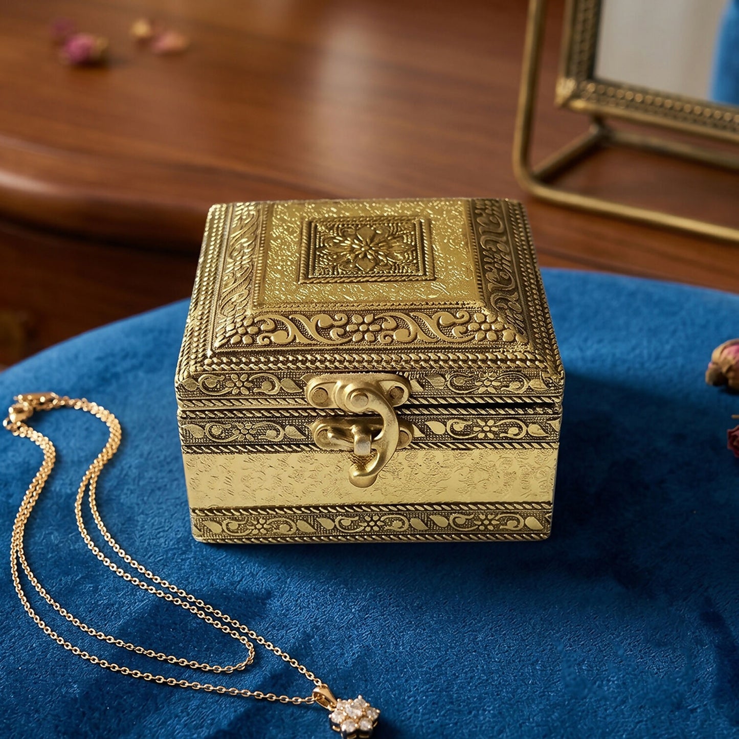 Jewellery-Box-04