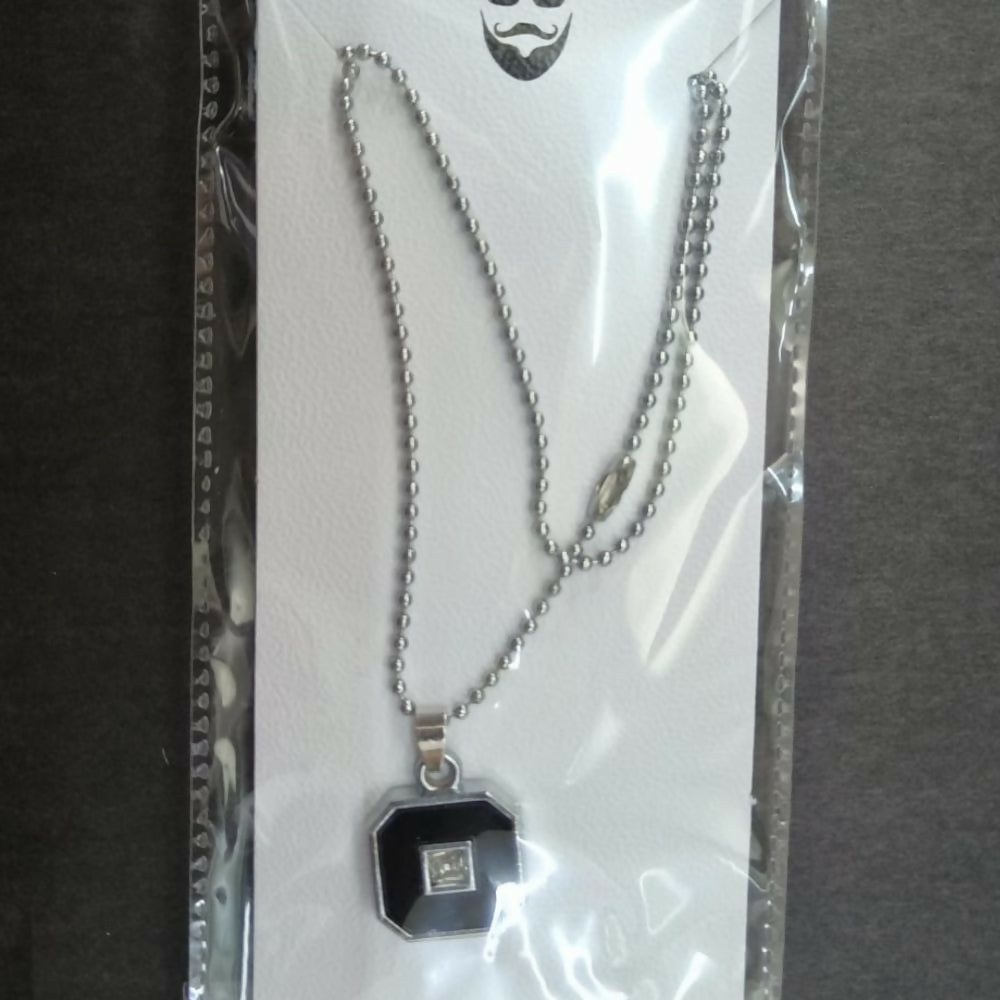 Elegant Silver Plated Black Square Pendant Necklace Stylish Chain Jewelry