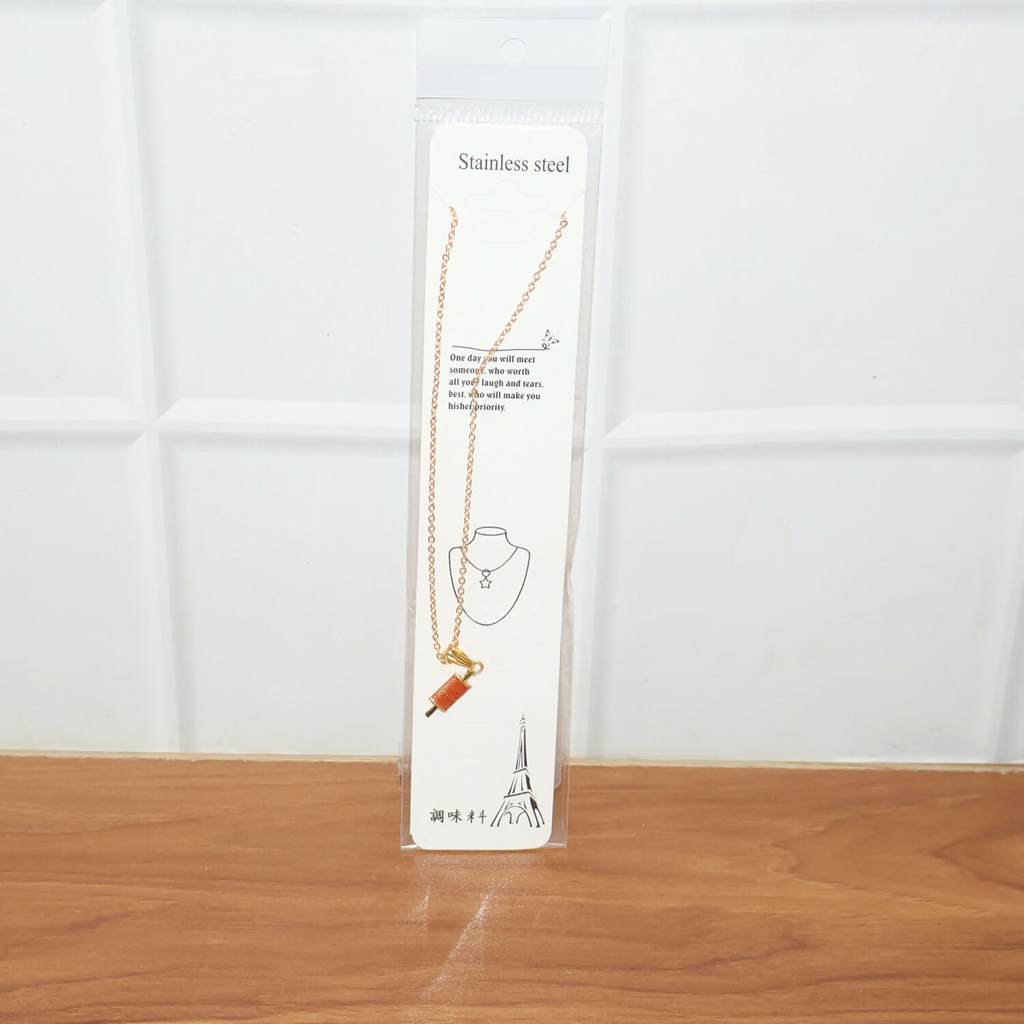 Stylish Firki Shape Pendant Necklace with Chain for Women