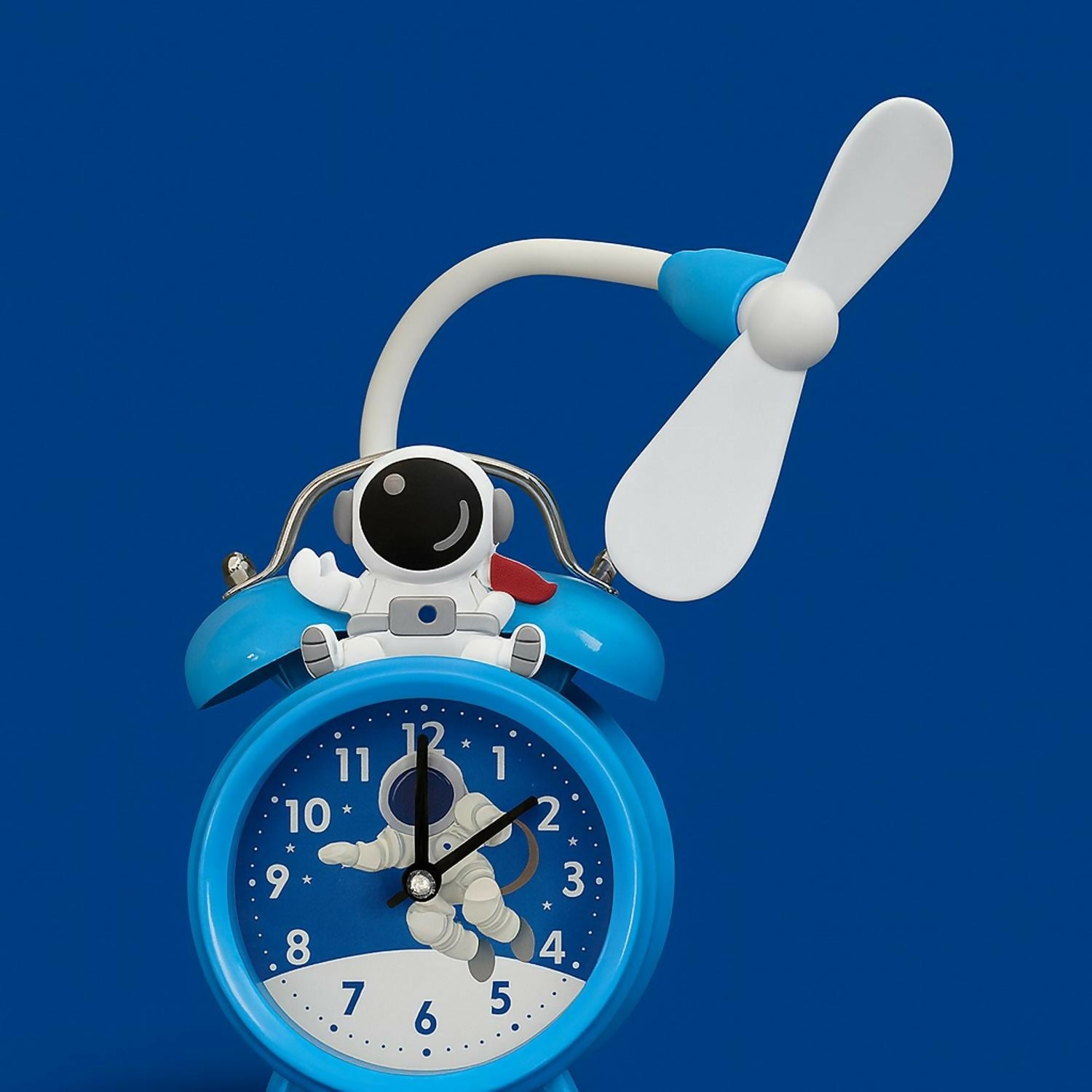 Astronaut Design Kids Alarm Clock with Cooling Fan | Cute Blue Cartoon Space Themed Table Clock for Kids Bedroom, Study Table & Gifting | Silent Analog Quartz Clock with Fan – Battery Operated