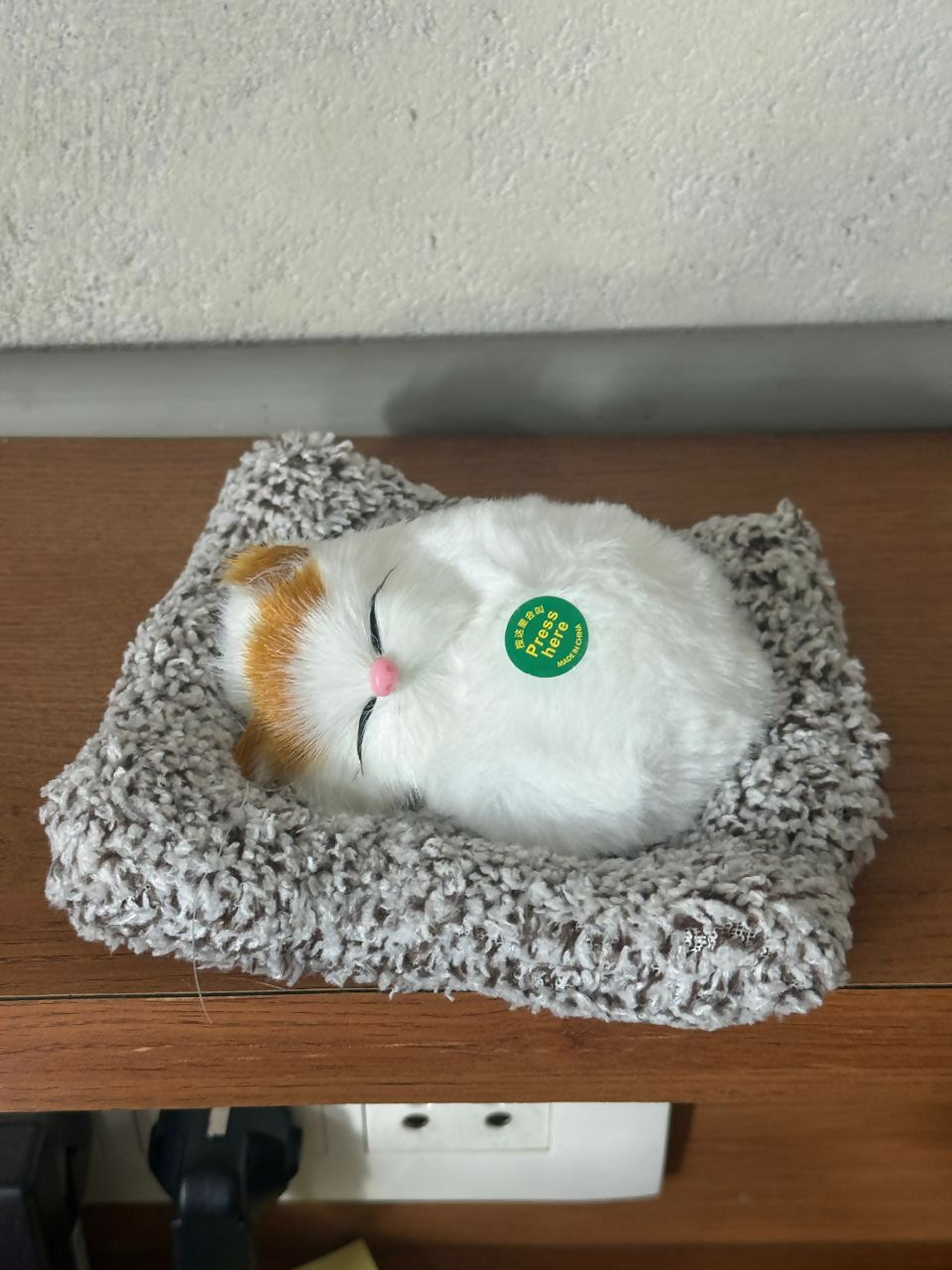 Sleeping Cat Dashboard Decor Cute Car Interior Table Showpiece