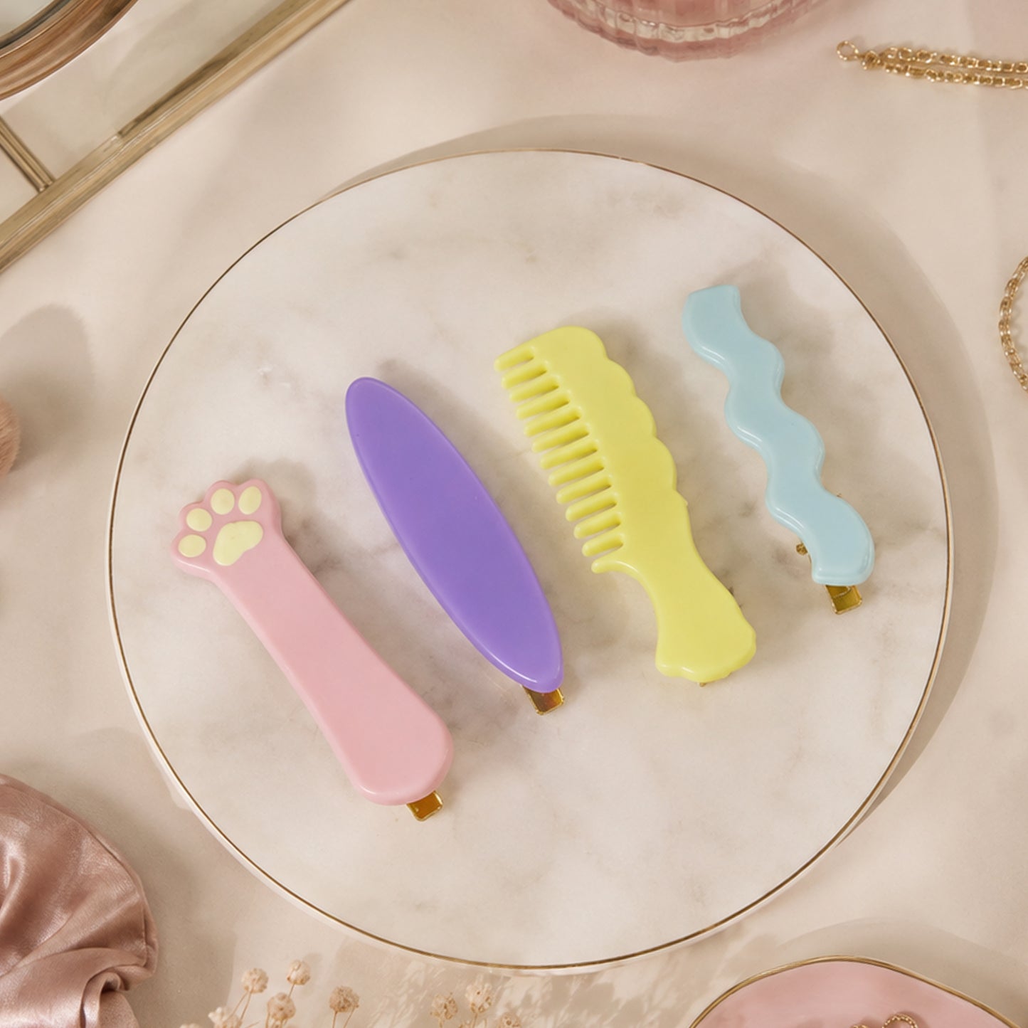 Hair Clips Set – Cute 4 Pc Cartoon Style Pins with Strong Grip