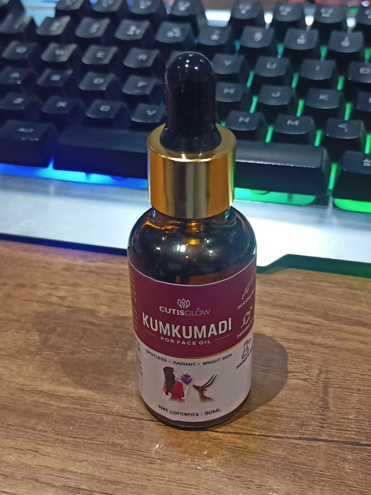 Eyelet Kumkumadi Face Oil – Ayurvedic Brightening & Spotless Radiance Elixir with Saffron & Herbs (30ml)