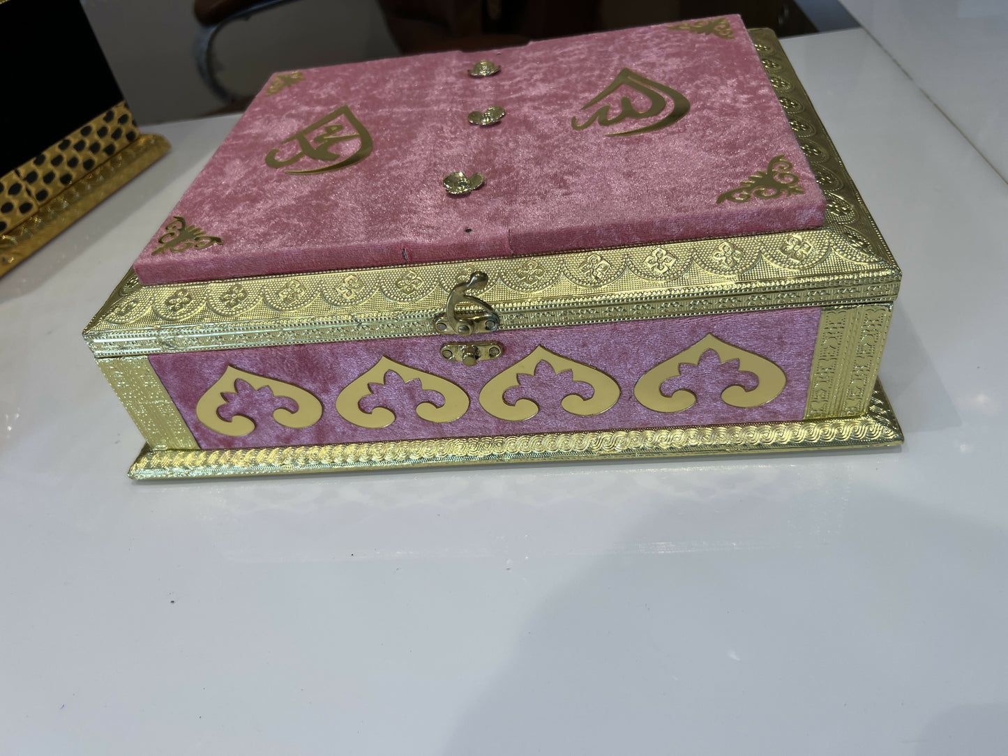 Luxury Velvet Quran Box dusty pink crushed velvet exterior with brass clasp