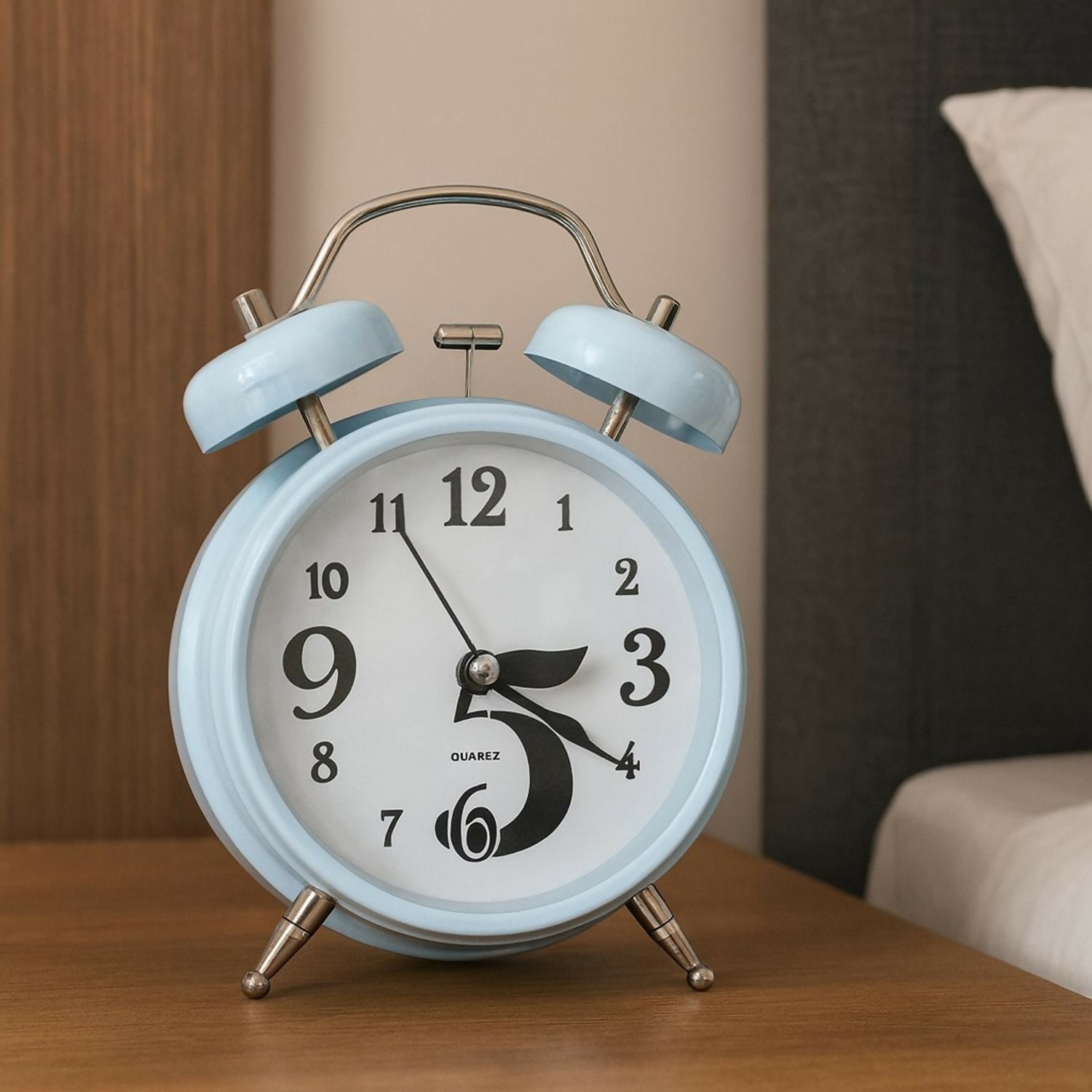 White Twin Bell Analog Alarm Clock with Loud Ringing, Retro Metal Table Desk Bedside Clock for Kids, Adults, Bedroom, Home & Office Decoration – Quartz Movement, Battery Operated