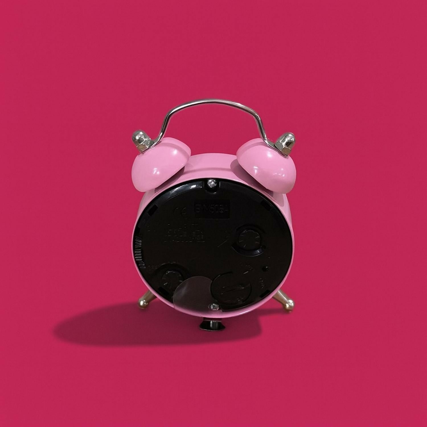 Mini Retro Twin Bell Alarm Clock for Bedroom & Study – Classic Loud Bell Table Clock with Night Light, Battery Operated Analog Quartz Desk Clock for Kids, Girls, Home & Office Decoration (Pink)