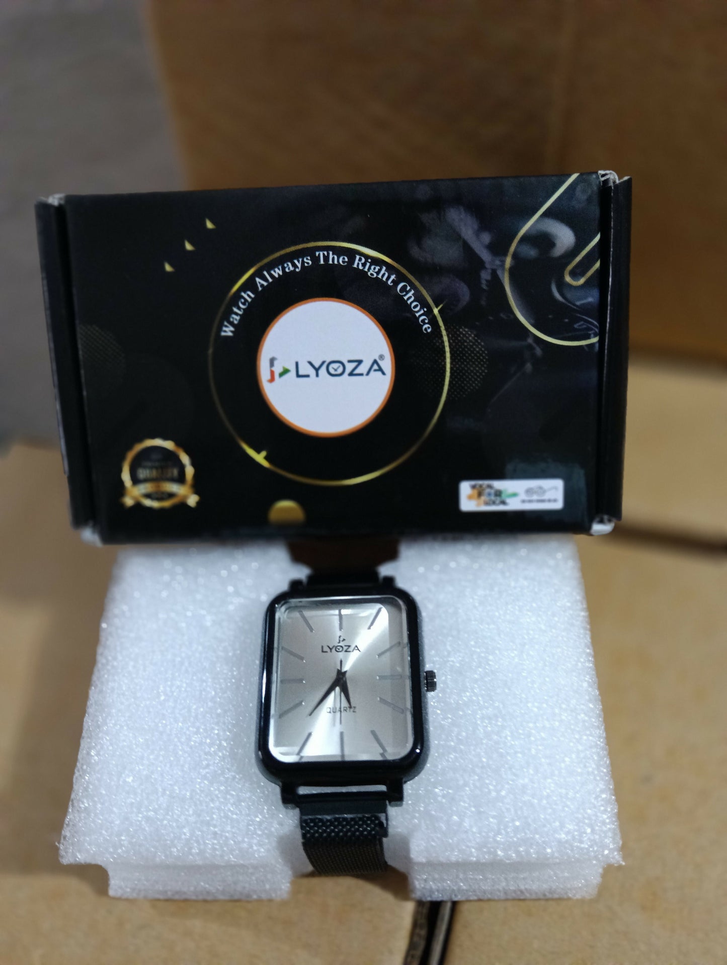 Black Square Analog Watch with Mesh Strap