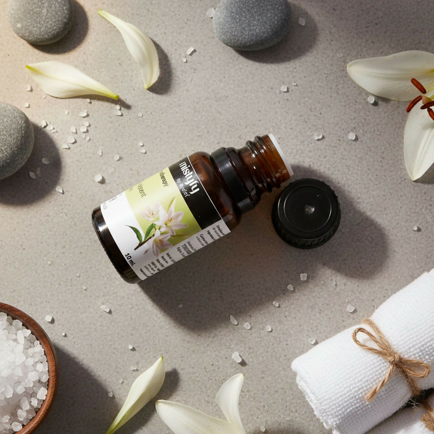 Eyelet Aromatherapy Lily Diffuser Oil Reminiscent Green Floral Aroma (10ML)