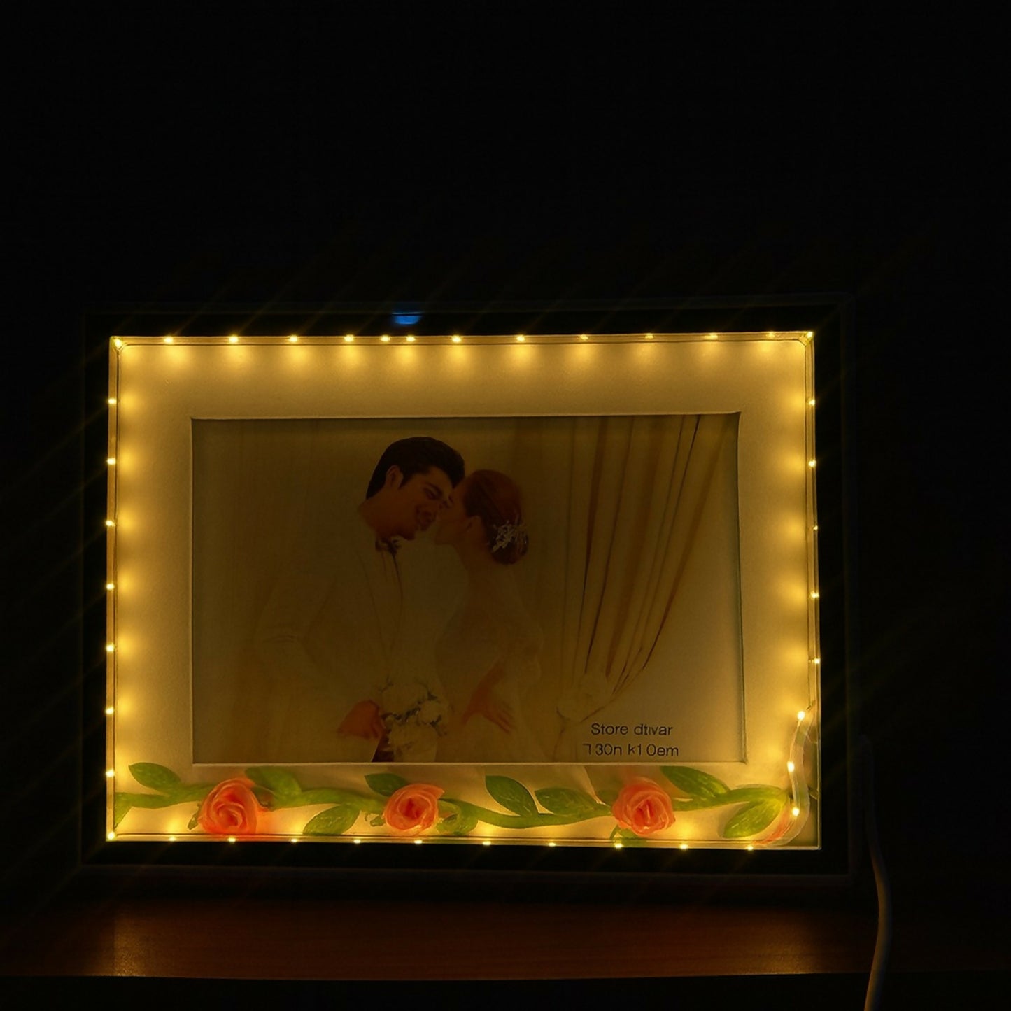 Premium LED Light Photo Frame for Home Decor | 6x4 Inch Illuminated Photo Frame with Warm White LED Border & Rose Floral Decoration | USB Powered Night Light Picture Frame for Bedroom, Living Room & Gifting