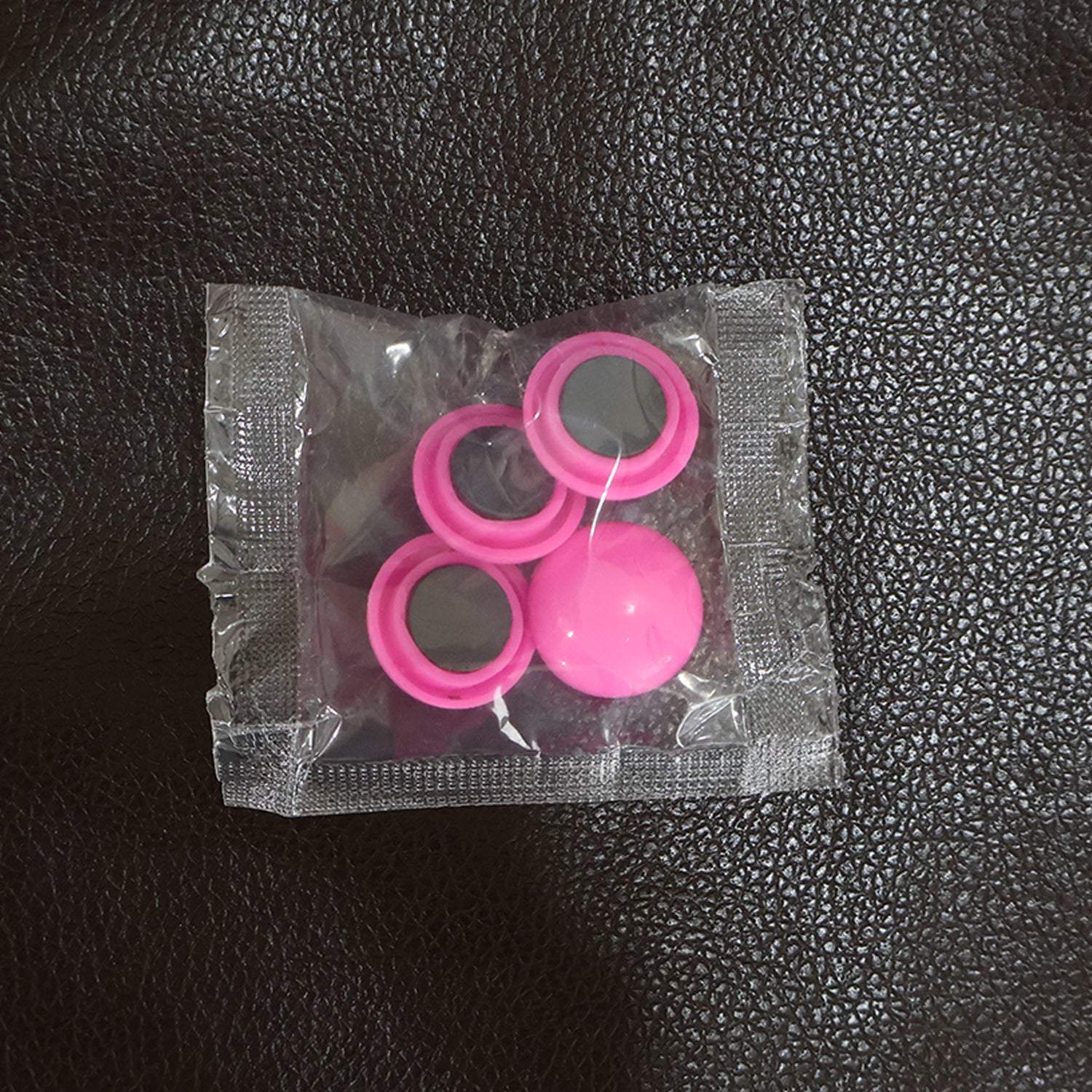 Round Fridge Magnets - (4 Pc / Set)