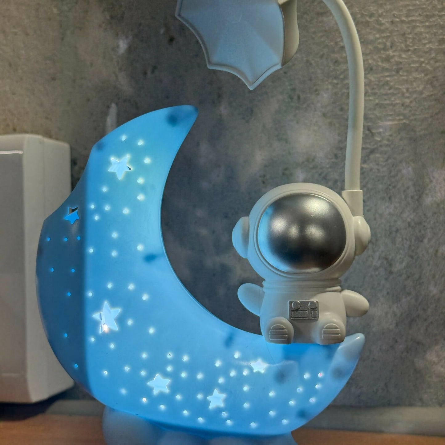 Astronaut Moon LED Night Lamp with Warm Light for Kids Bedroom & Desk (BLUE)