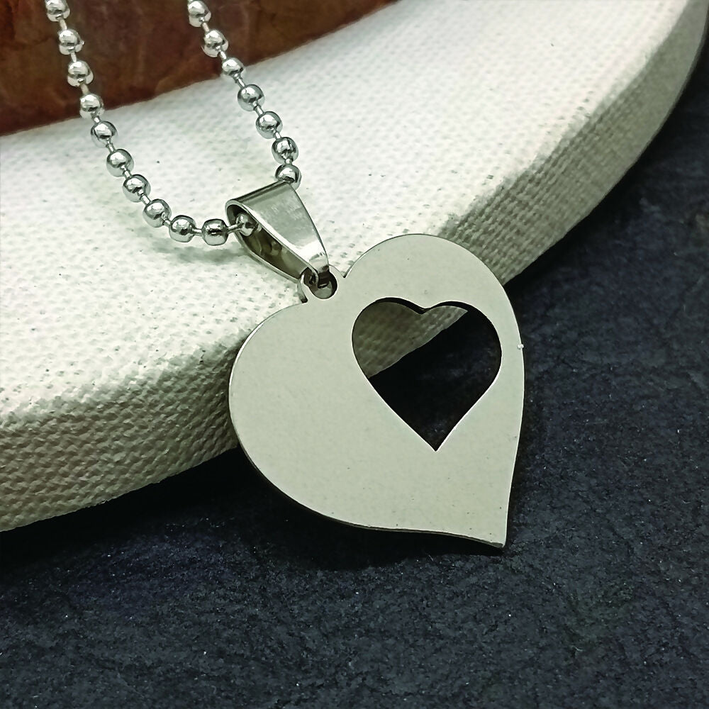 Heart Shaped Chain Pendant For Men And Women