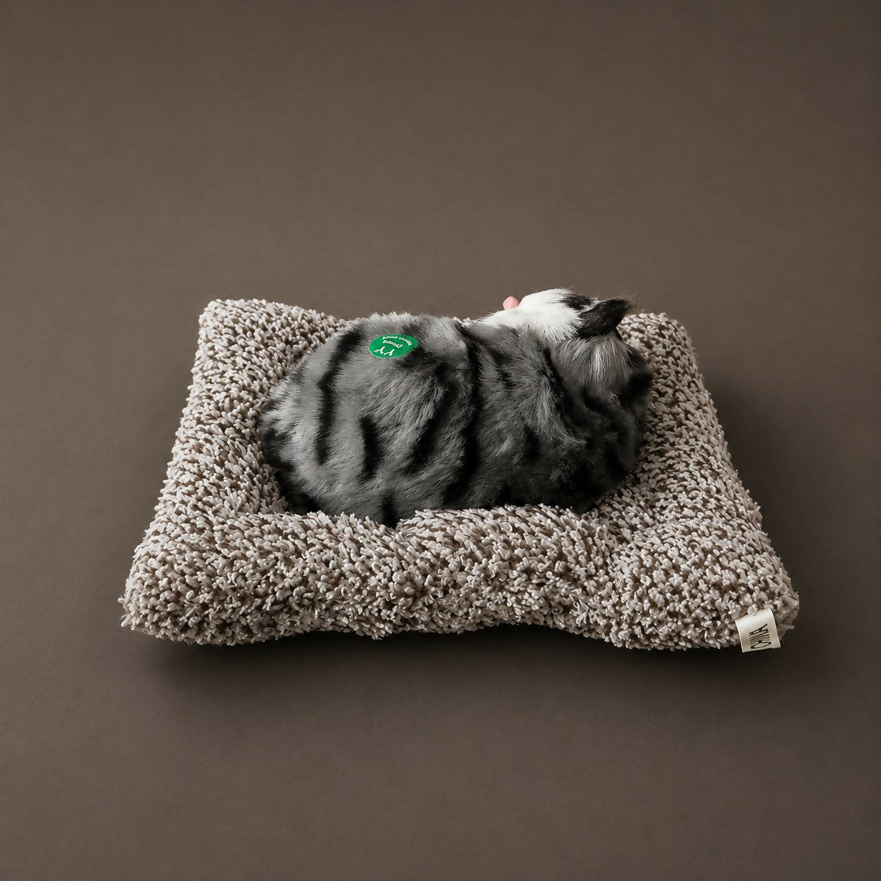 Cute sleeping cat plush toy for room decor