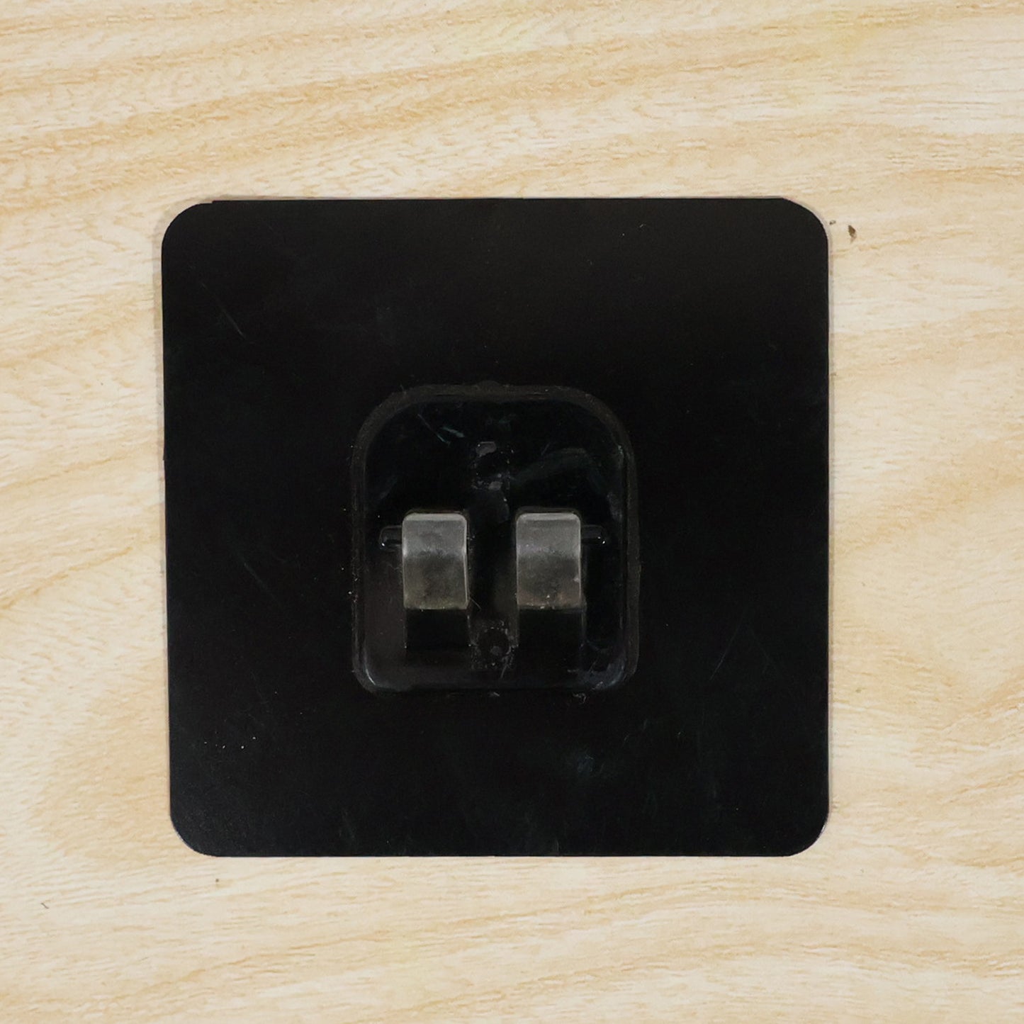 Adhesive wall hook daily use