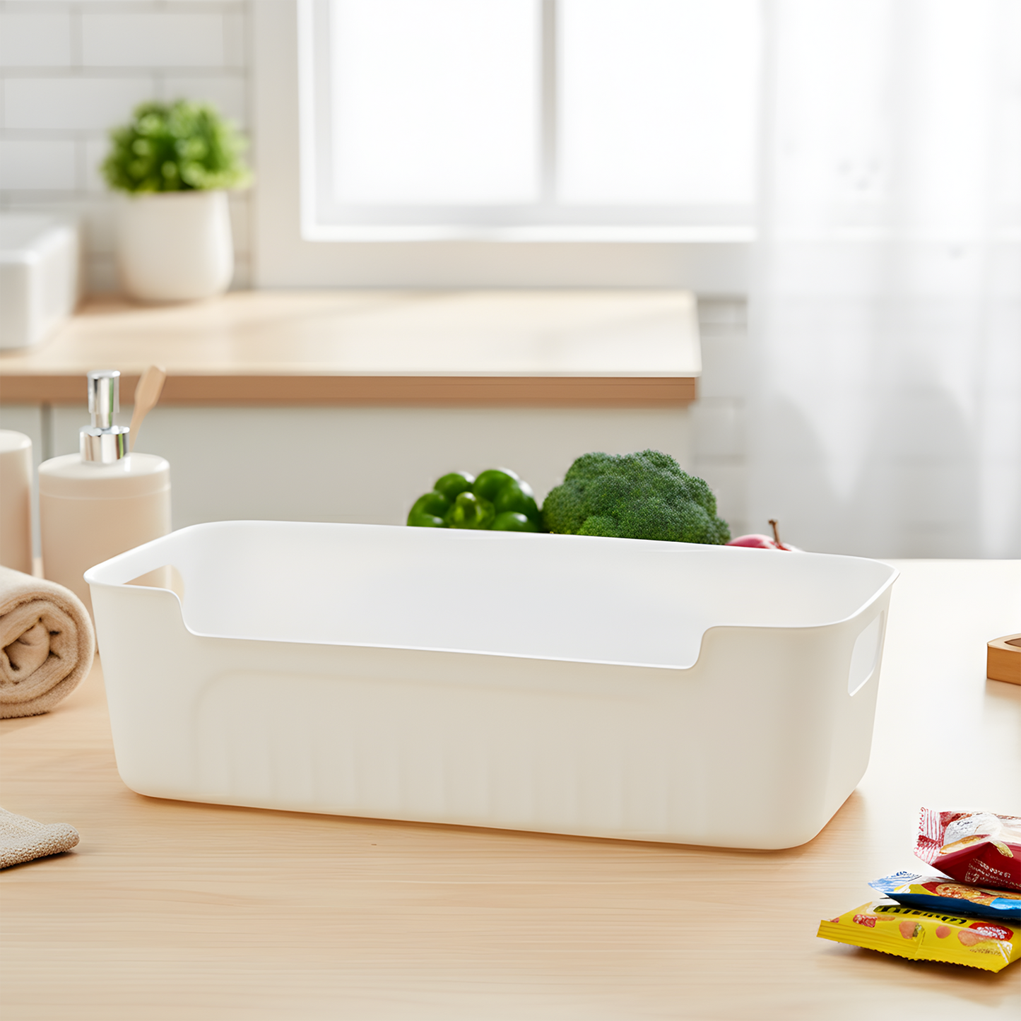 White Plastic Storage Basket Tray Set (4 Pcs)