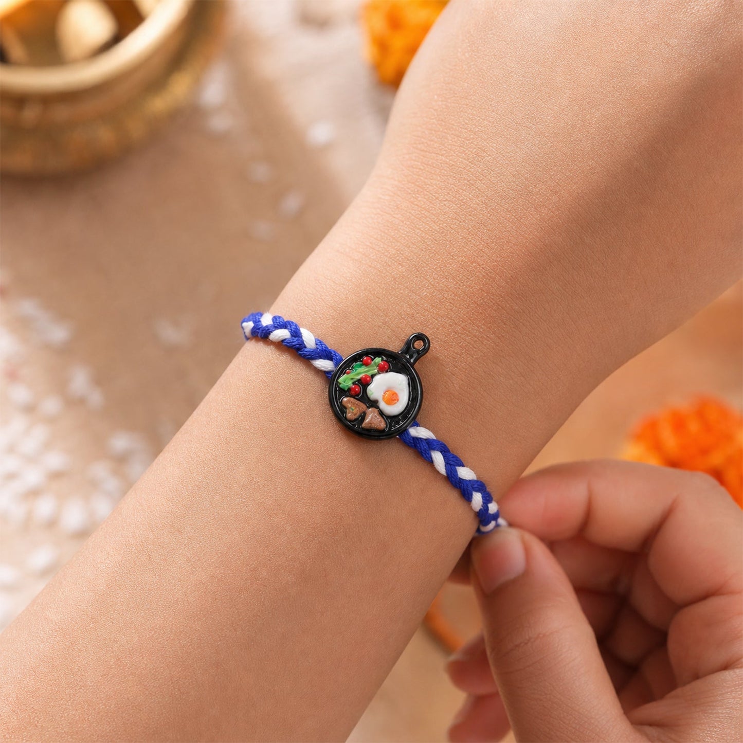 Mini Frying Pan Fancy Dori Rakhi side angle