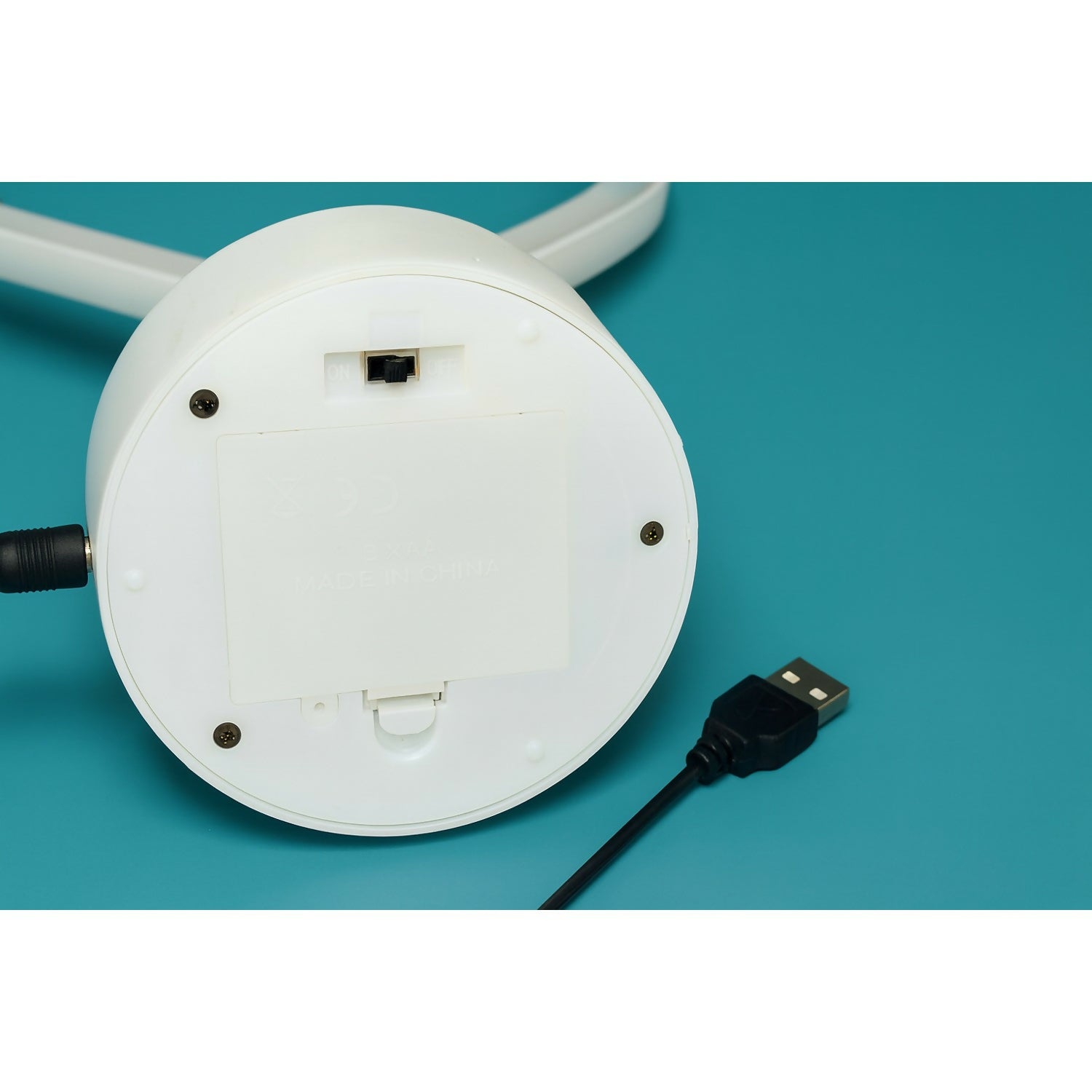 Romantic Heart LED Neon Night Lamp with USB & Battery Power – Warm Red Glow Table Light for Bedroom, Living Room, Café, Parties & Gifting