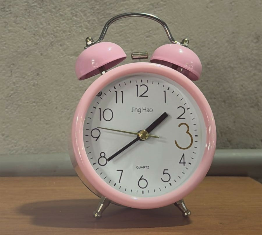 Pink Retro Twin Bell Alarm Clock for Bedroom, Classic Analog Quartz Table Clock with Loud Ringing, Silent Non-Ticking Sweep Movement, Battery Operated Bedside Wake-Up Clock for Kids, Girls & Home Décor