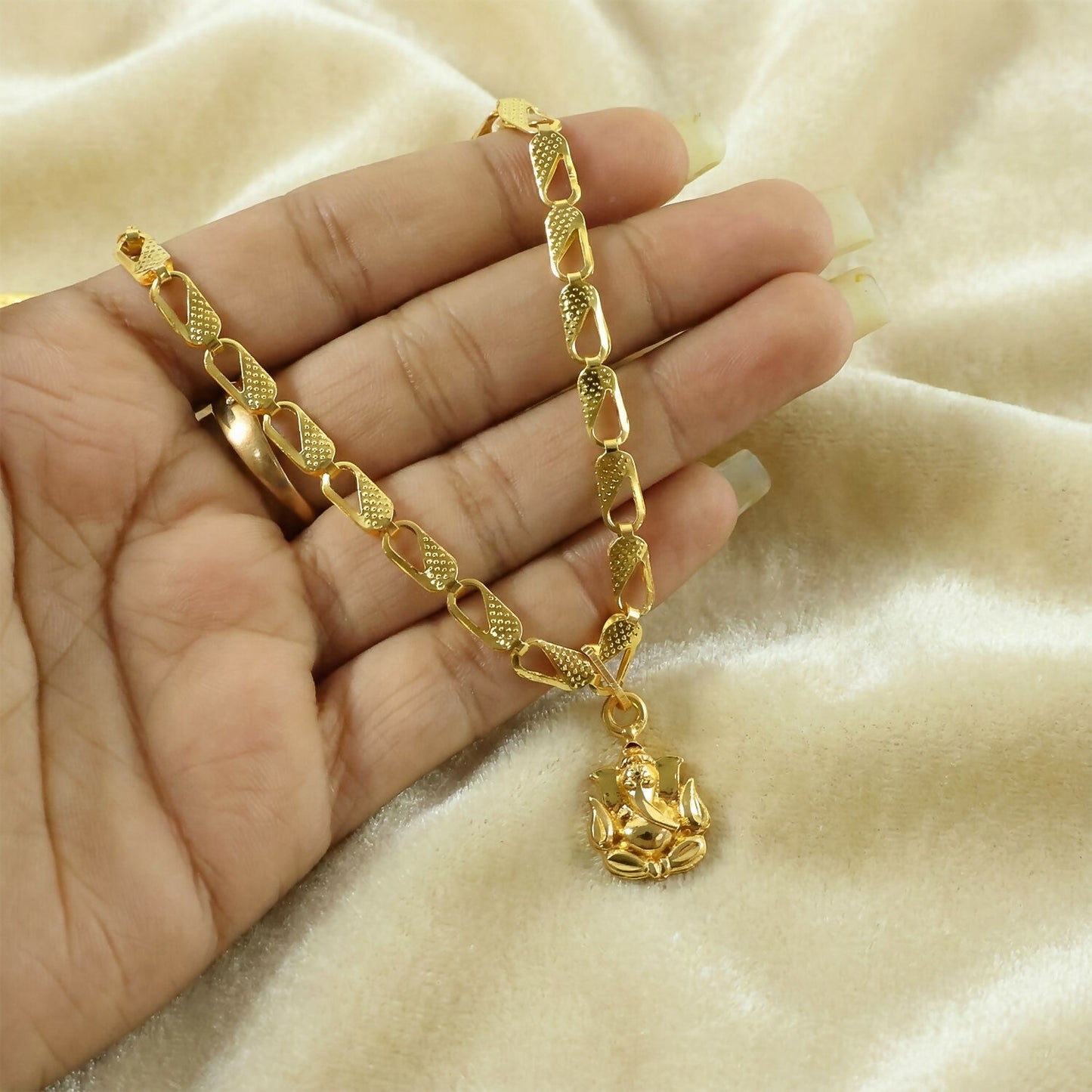 Lord Ganesha Pendant with Chain – Symbol of Prosperity Necklace