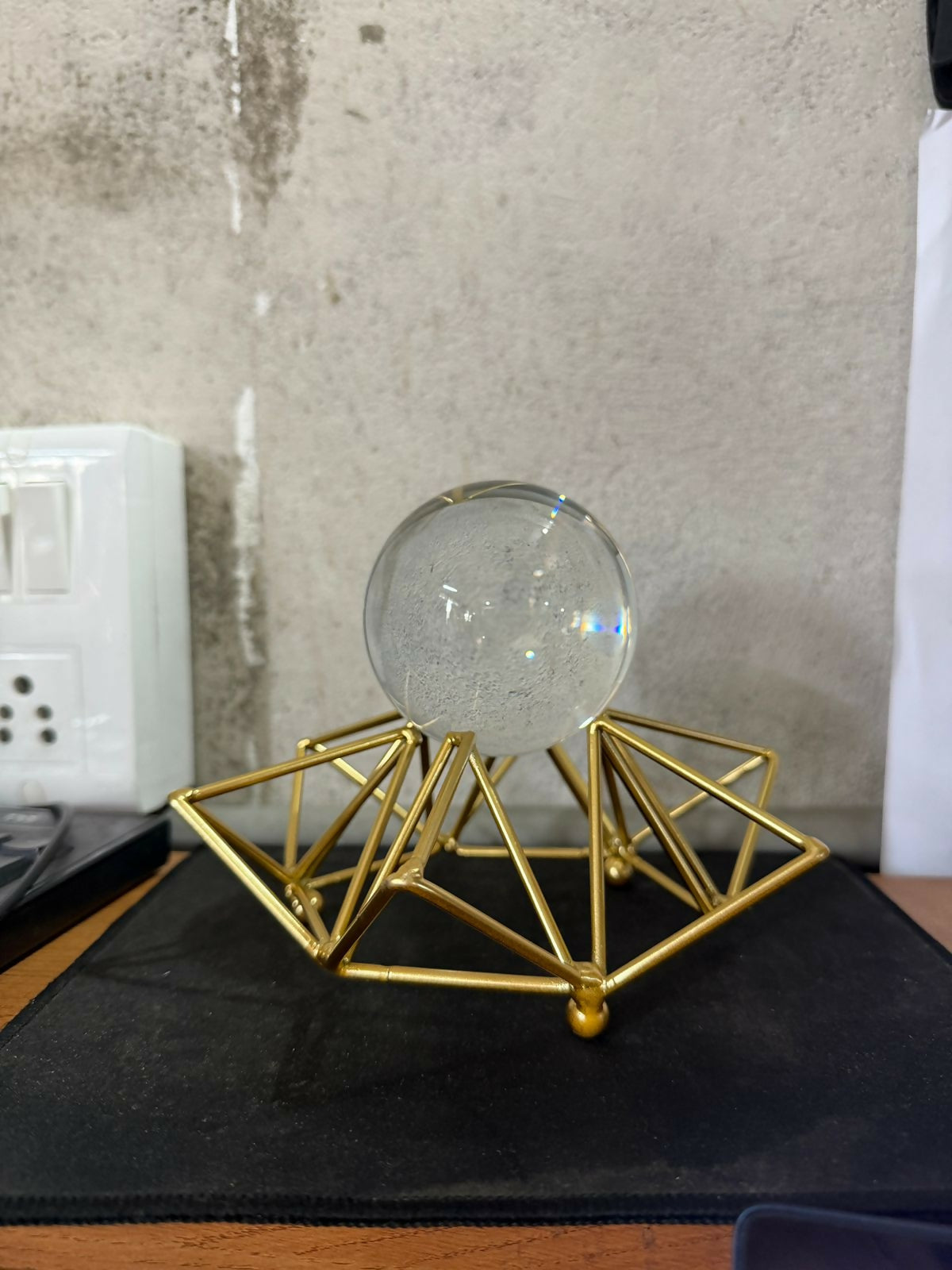 Crystal Ball Decorative Showpiece with Metal Stand for Home & Office