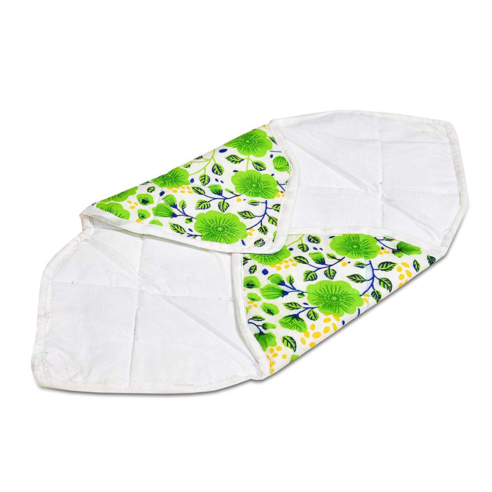 Square roti cover used to keep chapatis fresh
