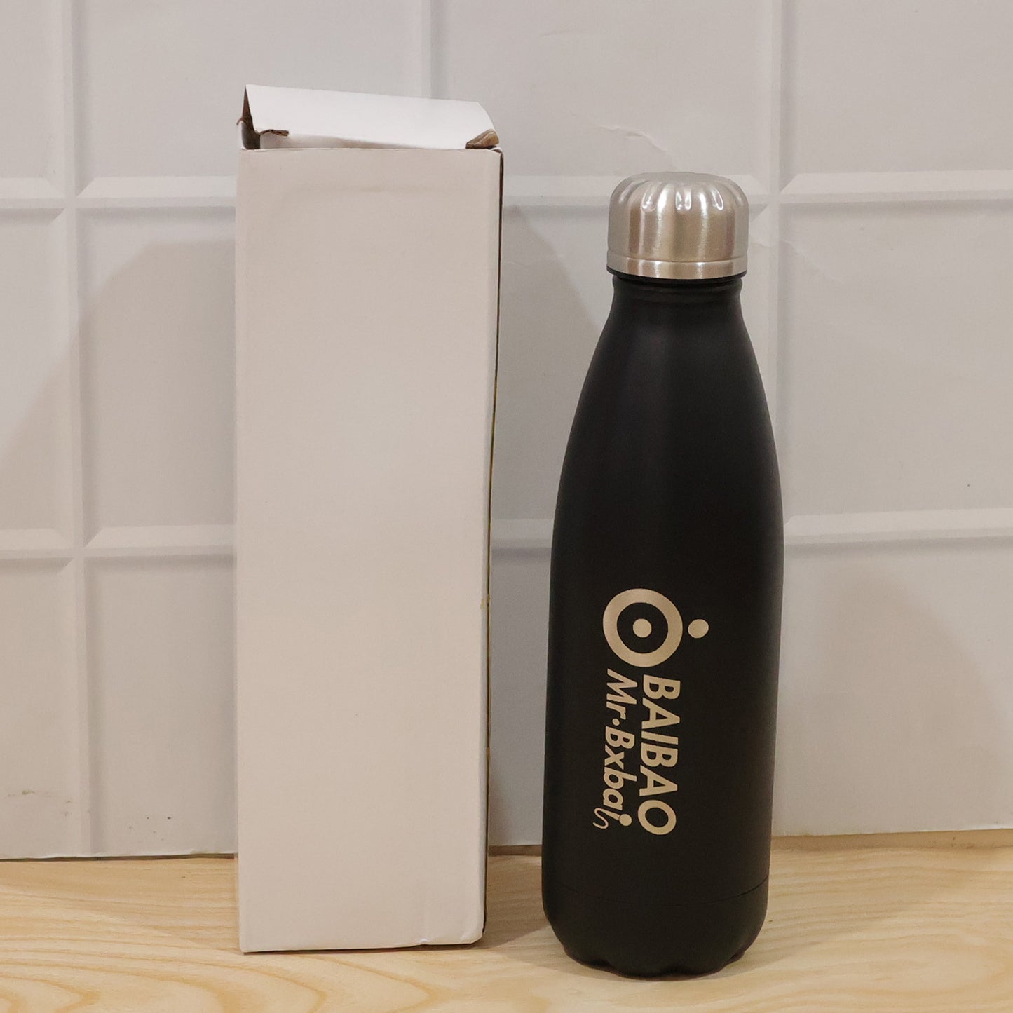 Premium stainless steel bottle product image