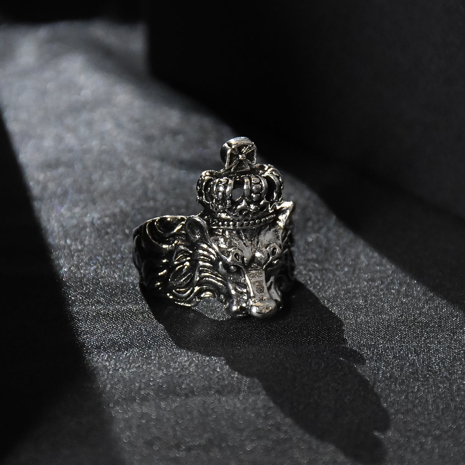 Silver Lion Head Ring