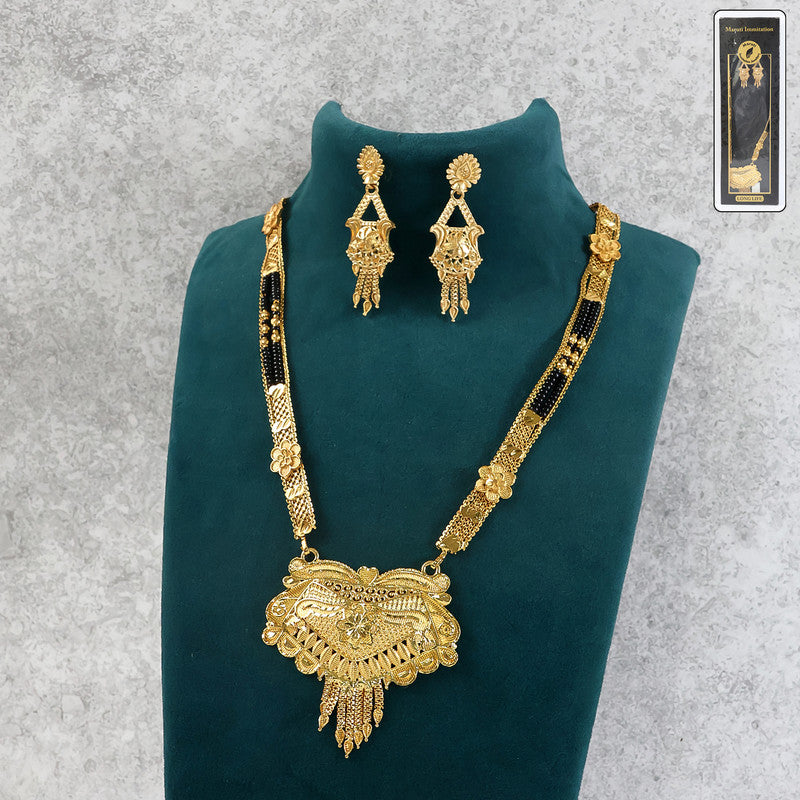 Elegant Gold-Plated Mangalsutra Necklace Set with Traditional Intricate Detailing