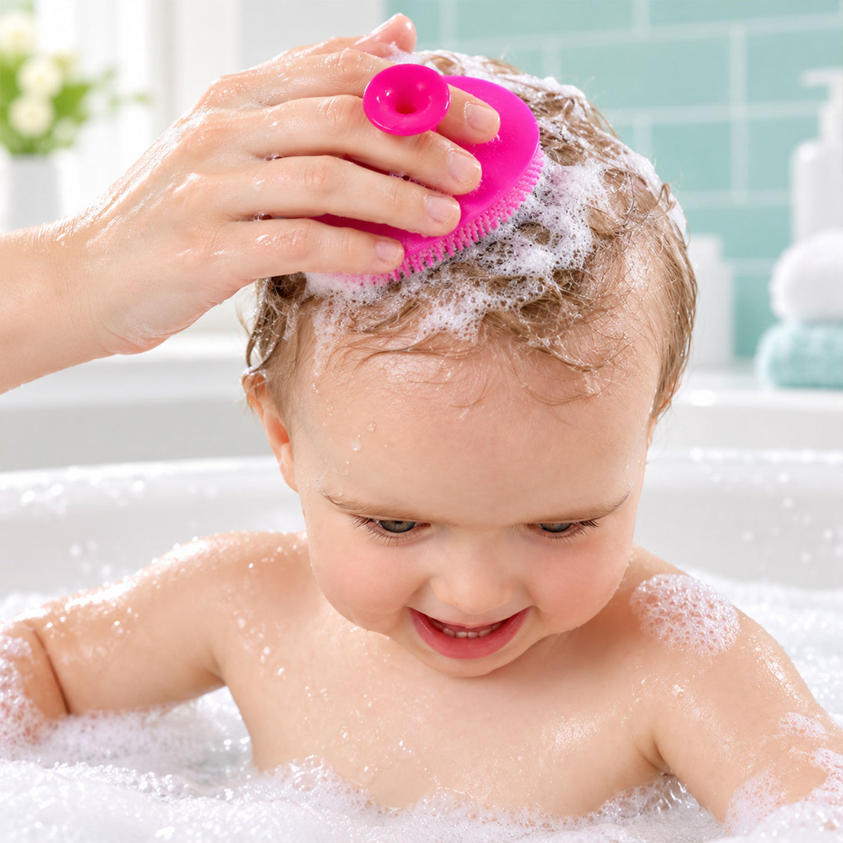 Small Silicone Face Scrubber with Grip Knob, Soft Face and Scalp Brush (1 Pc)