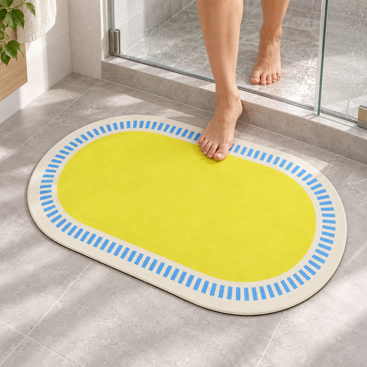 Striped Border Oval Shower Mat, Bright Quick Dry Bathroom Rug (1 Pc, 60x40 Cm)
