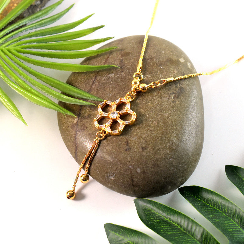 Stylish Floral Pendant Chain Necklace for Women