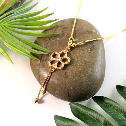 Stylish Floral Pendant Chain Necklace for Women