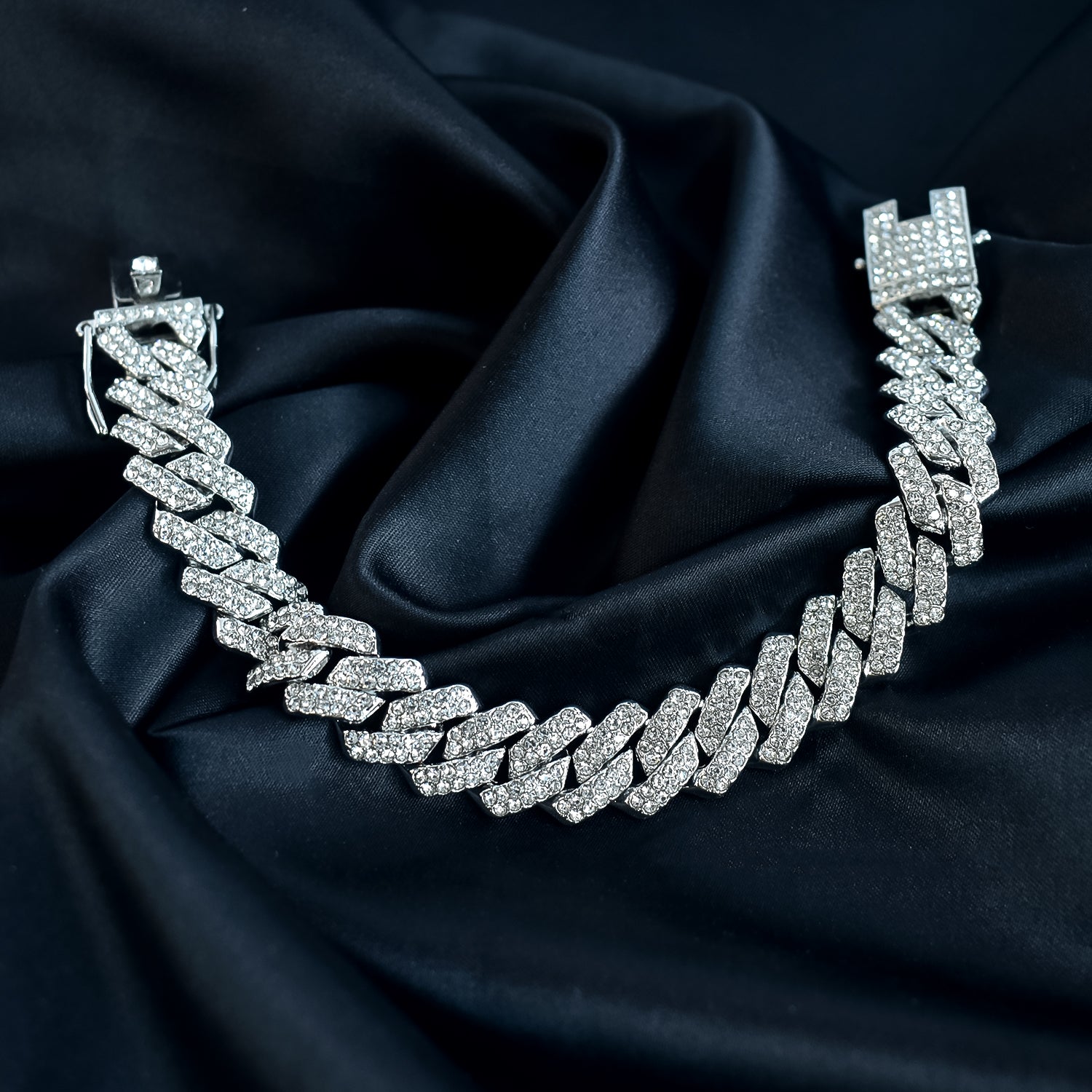 Diamond Cut Cuban Link Bracelet Men Women Full Cubic Zirconia Iced Out Curb Chain
