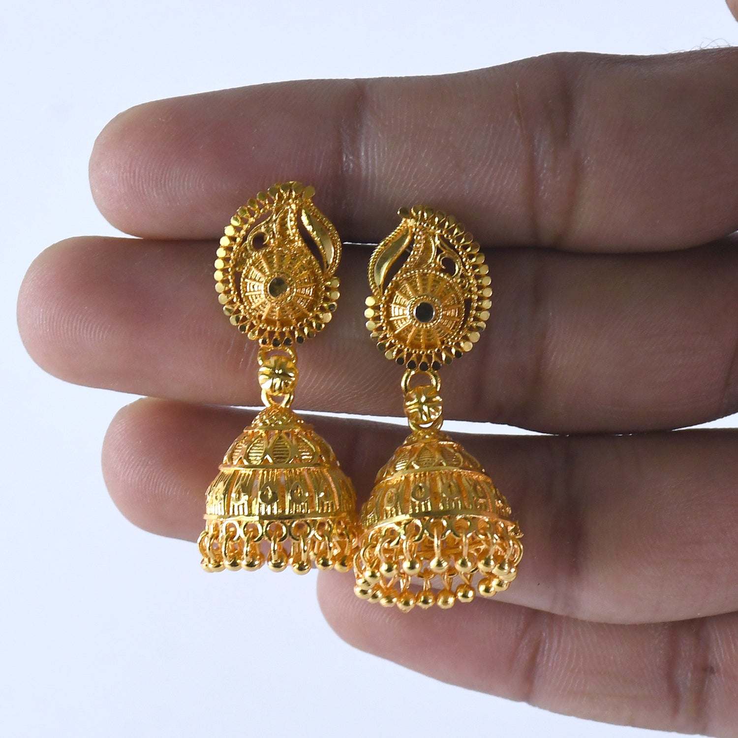 Cultural Majesty: Handcrafted Jumka Earrings for a Classic Touch