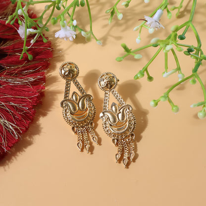 Gold-Tone Traditional Necklace Set with Ornate Pendant & Coordinated Drop Earrings