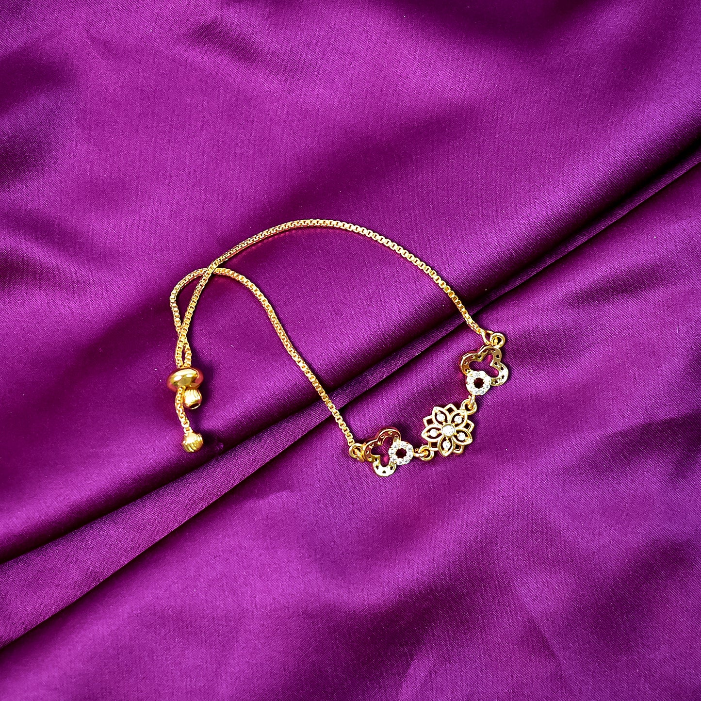 Delicate Gold Flower Bracelet