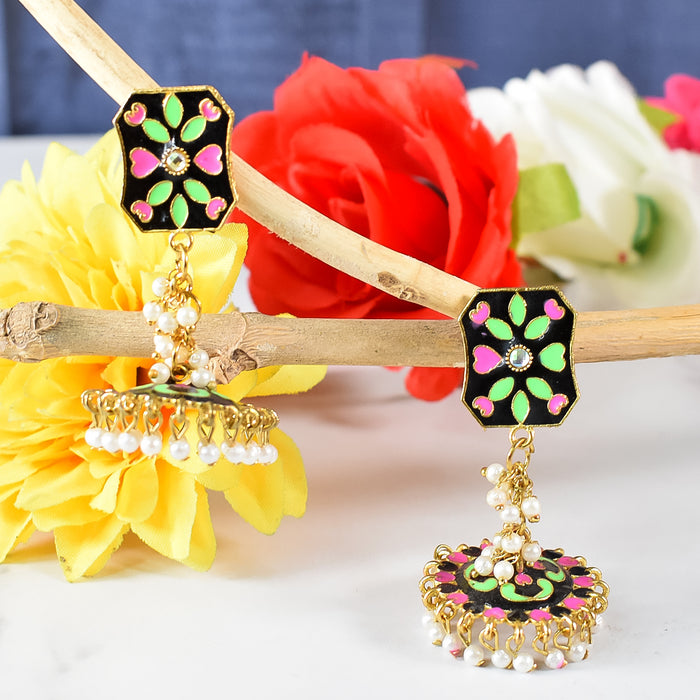 Fashion-Forward Jumka Earrings with Contemporary Elegance