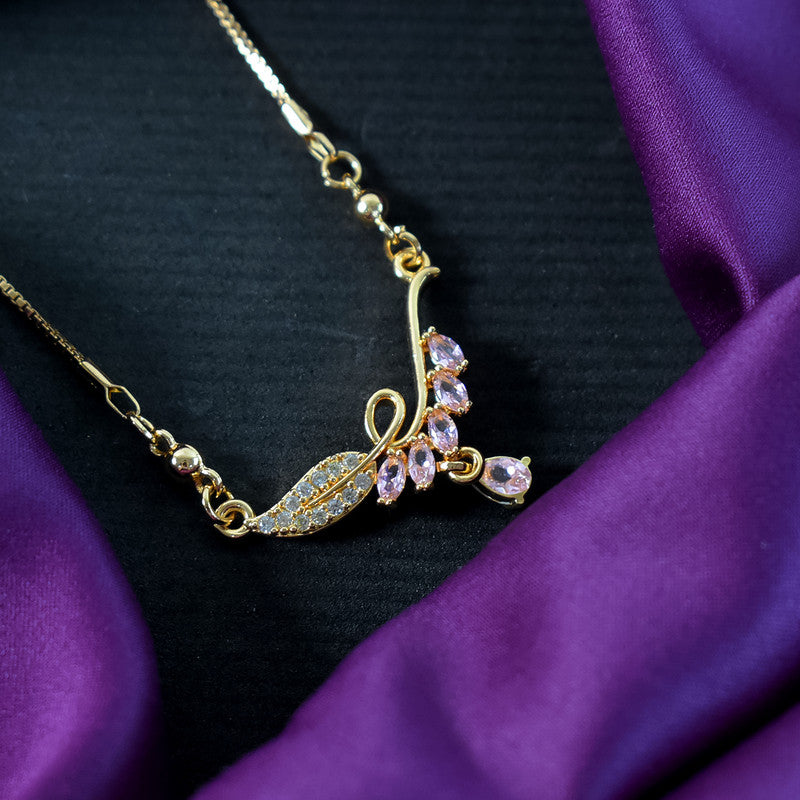 Stylish Leaf Design Pendant Necklace for Women