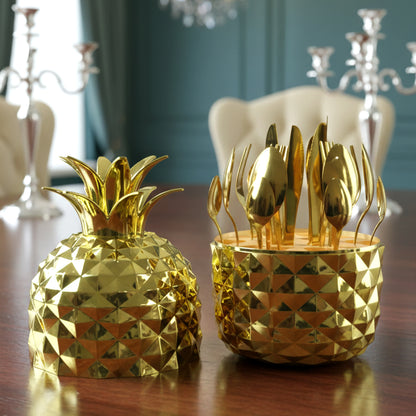 Elegant gold dinner cutlery set