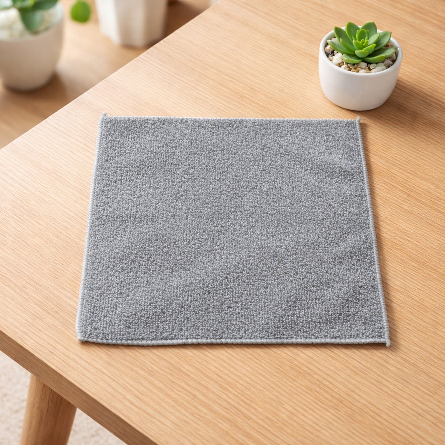 Ultra-soft microfiber cleaning cloth folded