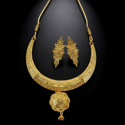 Exclusive Crescent-Style Gold-Plated Necklace Set with Traditional Engraved Detailing