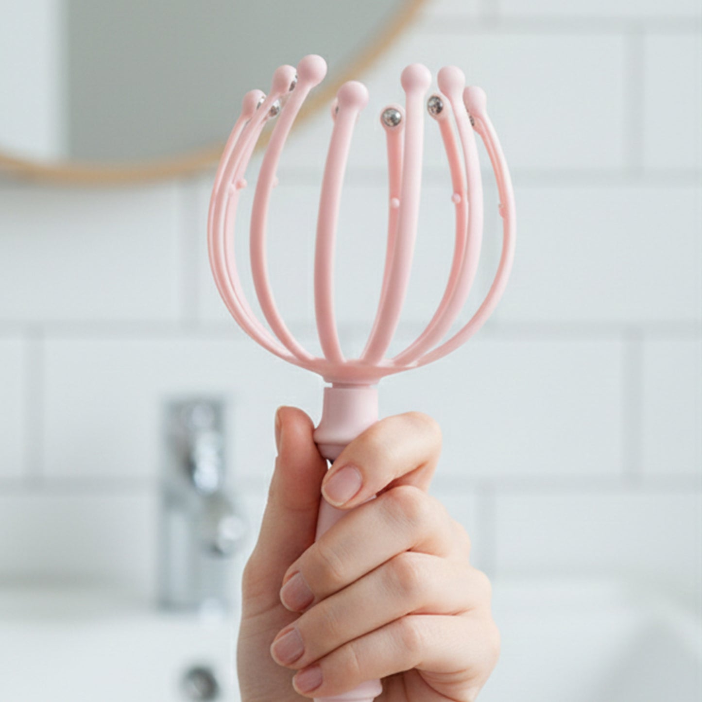 Compact head massager tool